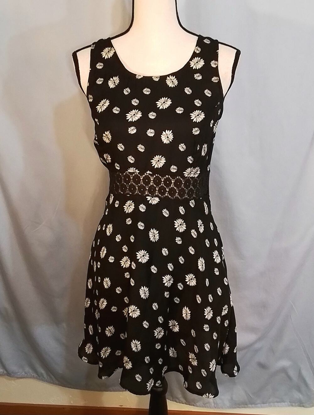 Jack cute mini dress Blake with blue and white flowers (daisy's)